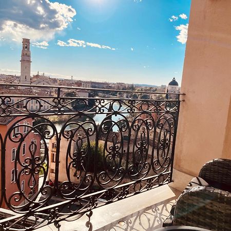 Relais Colle San Pietro Bed & Breakfast Verona Eksteriør bilde