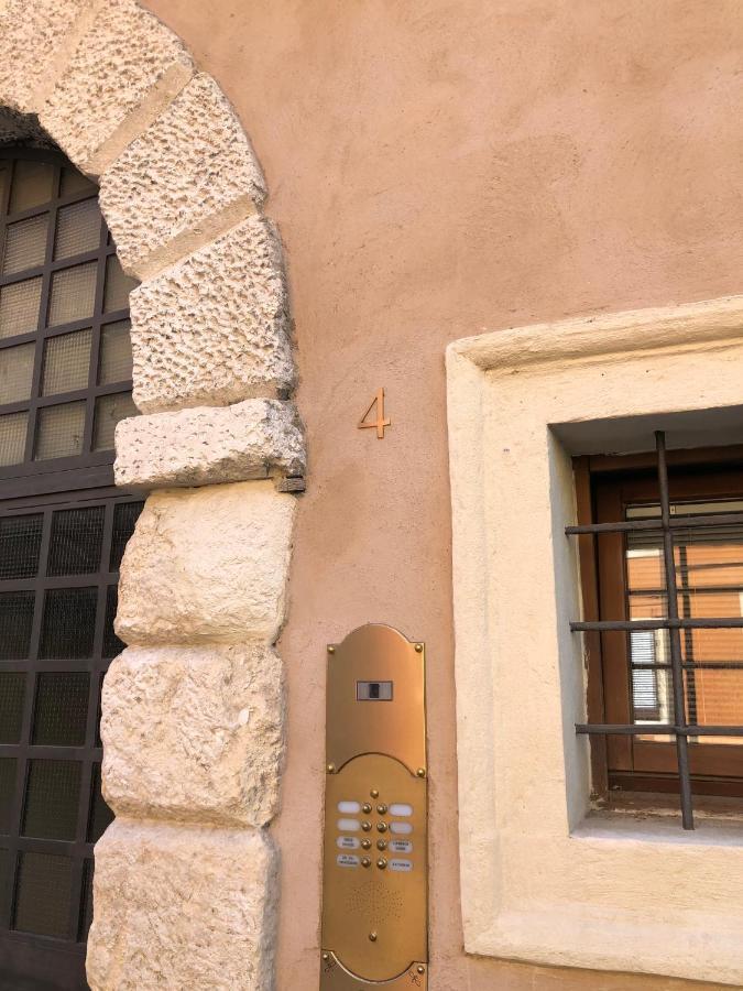 Relais Colle San Pietro Bed & Breakfast Verona Eksteriør bilde